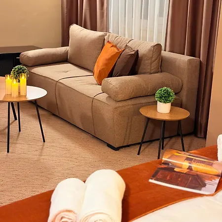 Hotel Nira 3*
